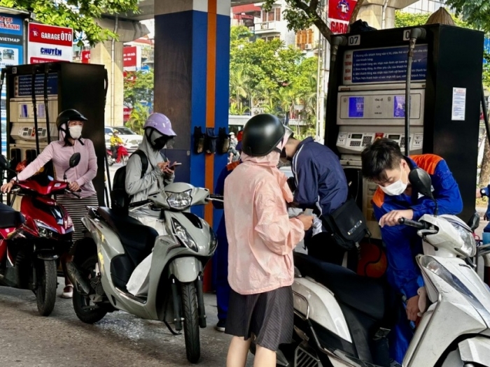 Giá xăng đổi chiều, tăng sát mức 20.000 đồng/lít từ 15h ngày cuối cùng của tháng 7
