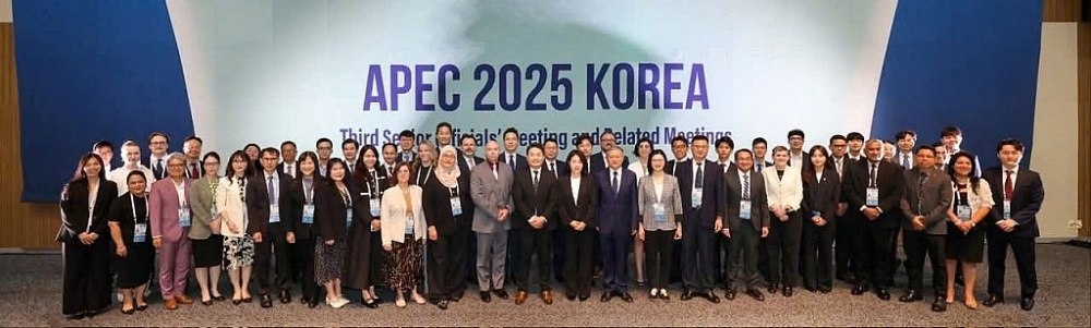 Đại diện cơ quan Hải quan các nước tham dự Cuộc họp lần thứ hai năm 2025 của Tiểu ban các vấn đề về hải quan (SCCP) trong khuôn khổ Diễn đàn Hợp tác kinh tế châu Á – Thái Bình Dương (APEC) và các cuộc họp liên quan, được tổ chức tại Incheon (Hàn Quốc).