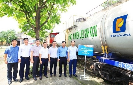 Petrolimex tiên phong pha chế và cung ứng nhiên liệu điêzen sinh học B5
