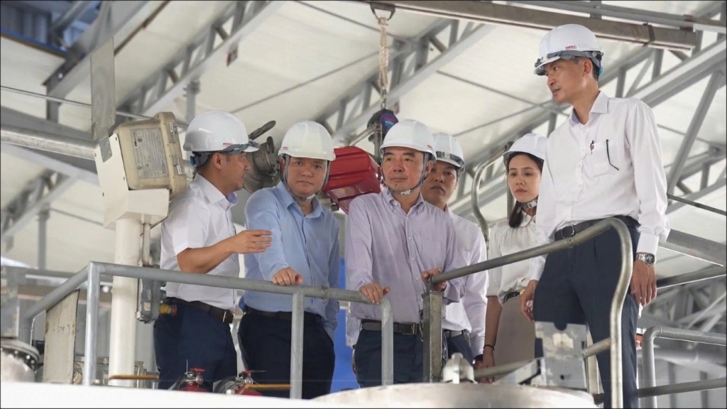 Petrolimex tiên phong pha chế và cung ứng nhiên liệu điêzen sinh học B5