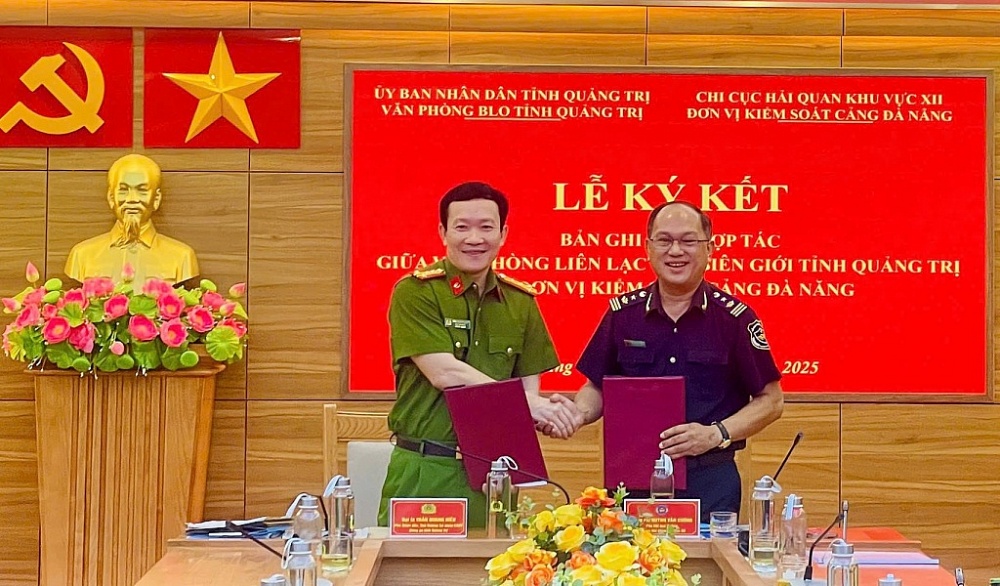 Hải quan khu vực XII ký kết biên bản phối hợp phòng chống tội phạm