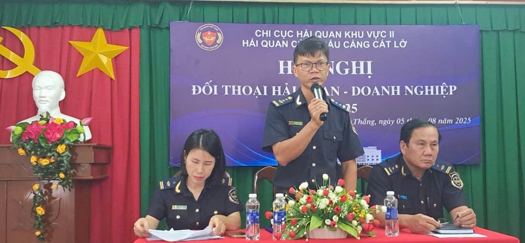 Hải quan Cát Lở đối thoại, giải đáp thỏa đáng vướng mắc cho doanh nghiệp