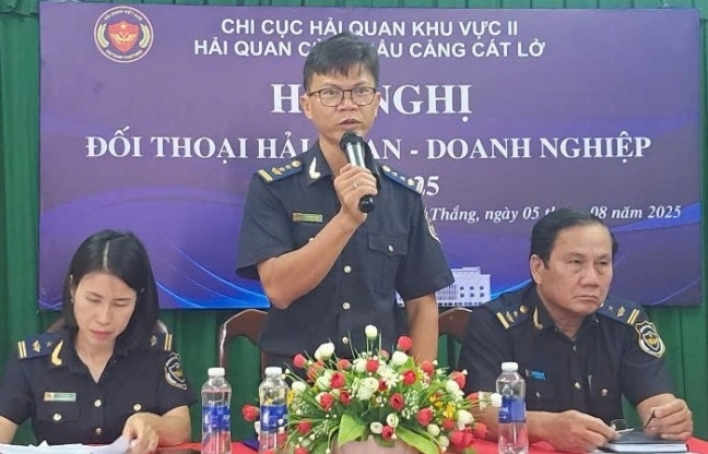 Hải quan Cát Lở đối thoại, giải đáp thỏa đáng vướng mắc cho doanh nghiệp