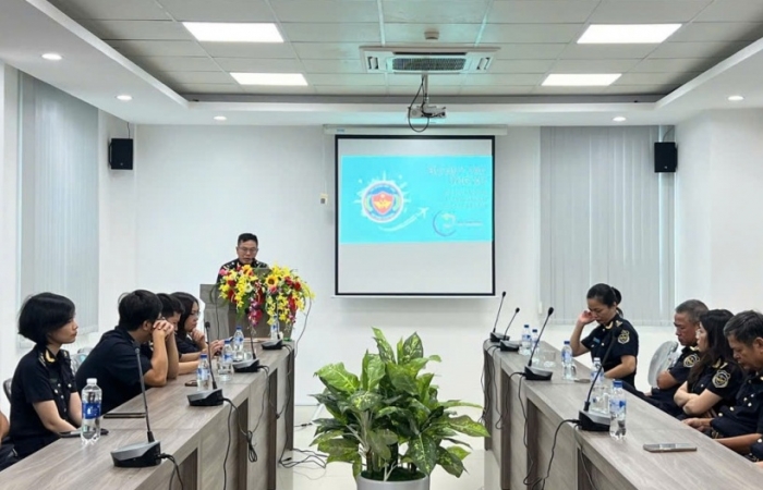 Hải quan sân bay Đà Nẵng sáng tạo trong “tự đào tạo”
