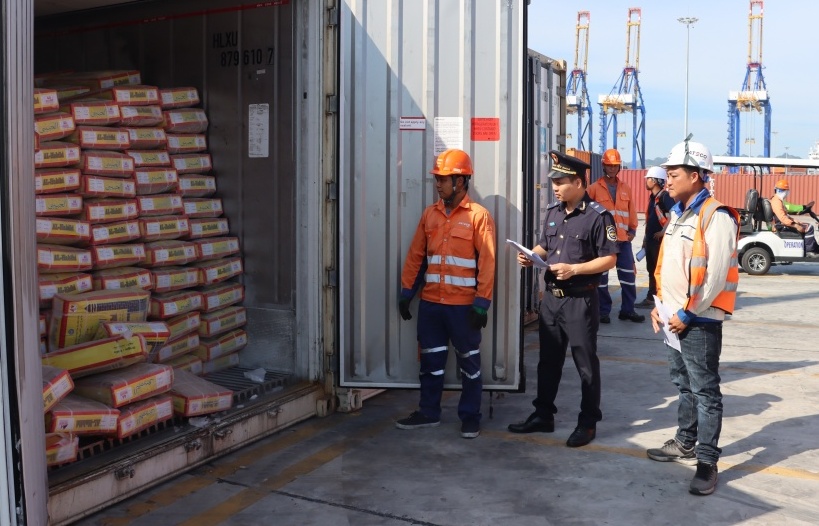 Kết quả tích cực trong thực hiện mô hình mới ở Hải quan khu vực III