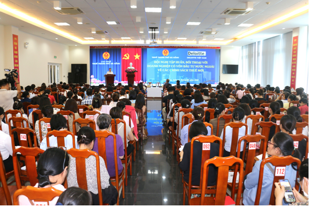 Thuế thành phố Đà Nẵng tập huấn và đối thoại với doanh nghiệp