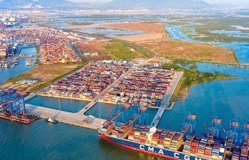 Phấn đấu tăng trưởng kinh tế năm 2025 đạt 8,3-8,5%, tạo nền tảng cho tăng trưởng giai đoạn 2026 - 2030 đạt hai con số
