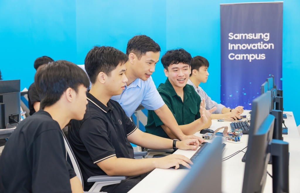 Samsung Việt Nam tổng kết dự án Phát triển nhân tài công nghệ-Samsung Innovation Campus (SIC)