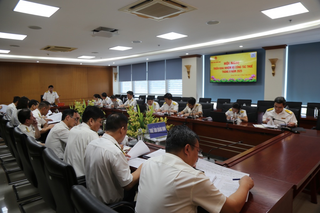 Thuế tỉnh Quảng Ninh vận hành thông suốt, thu ngân sách đạt 68% dự toán