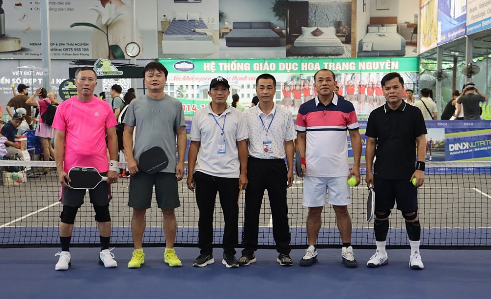 Hải quan khu vực V tổ chức giao lưu thể thao chào mừng các ngày lễ lớn