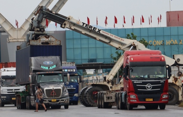 10 nhóm hàng nhập khẩu lớn nhất của Việt Nam trong 7 tháng