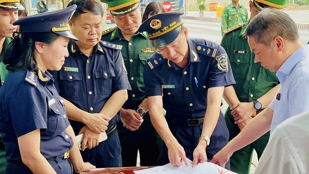 Ông Đoàn Thanh Sơn nắm bắt việc triển khai Nghị định 167/2025/NĐ-CP.