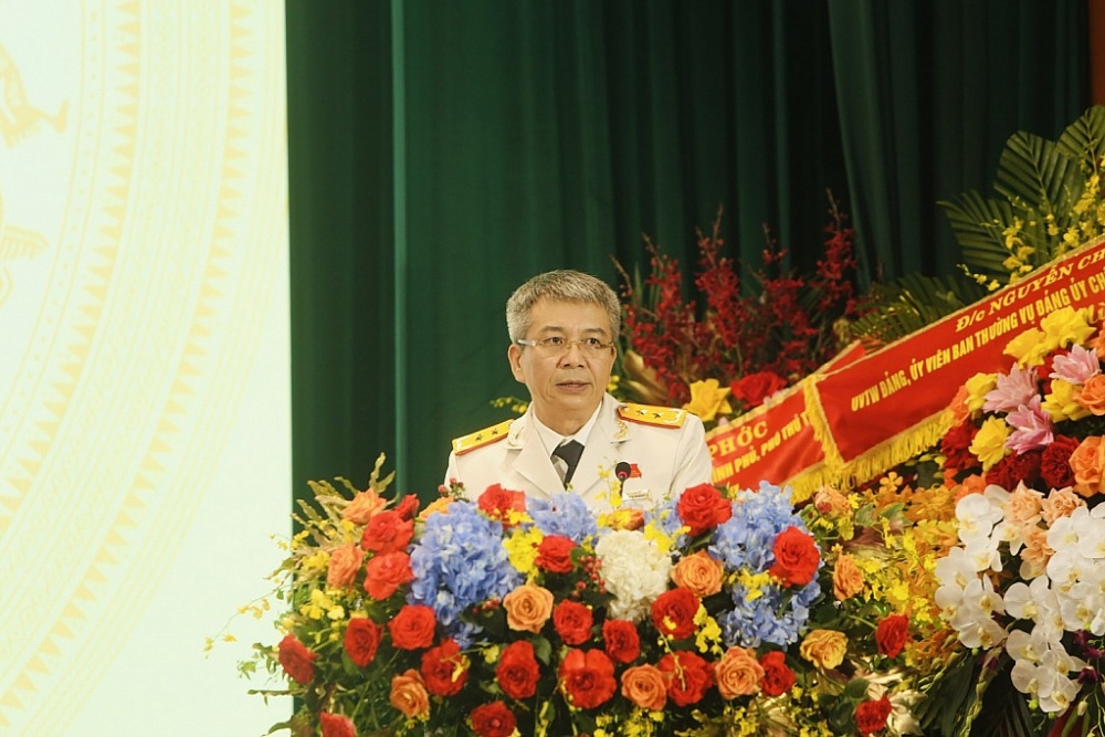 Bí thư Đảng uỷ, Cục trưởng Cục Thuế Mai Xuân Thành phát biểu tại Đại hội.