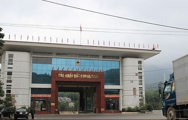 Kim ngạch xuất nhập khẩu qua Bắc Phong Sinh tăng 30,72%