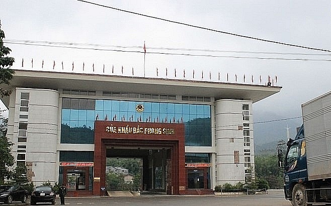 Kim ngạch xuất nhập khẩu qua Bắc Phong Sinh tăng 30,72%