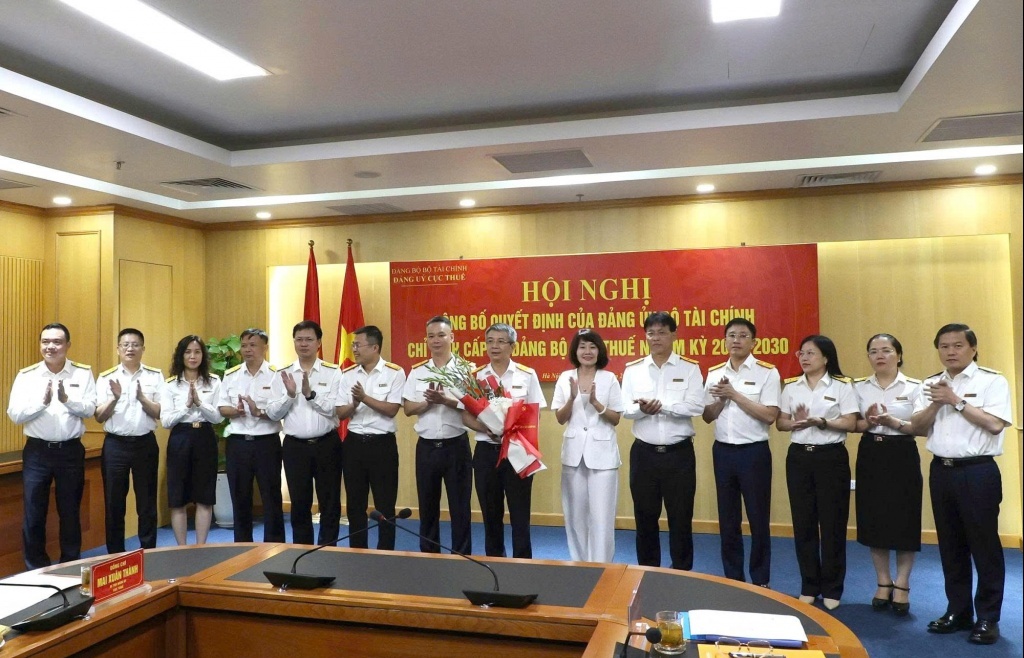 Ra mắt Ban chấp hành Đảng ủy Cục Thuế