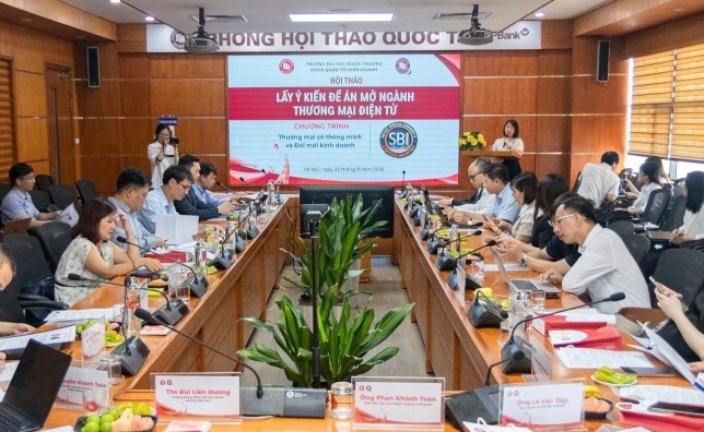Kỹ năng mềm và công nghệ: “Vé vào cửa” cho nhân sự thương mại điện tử