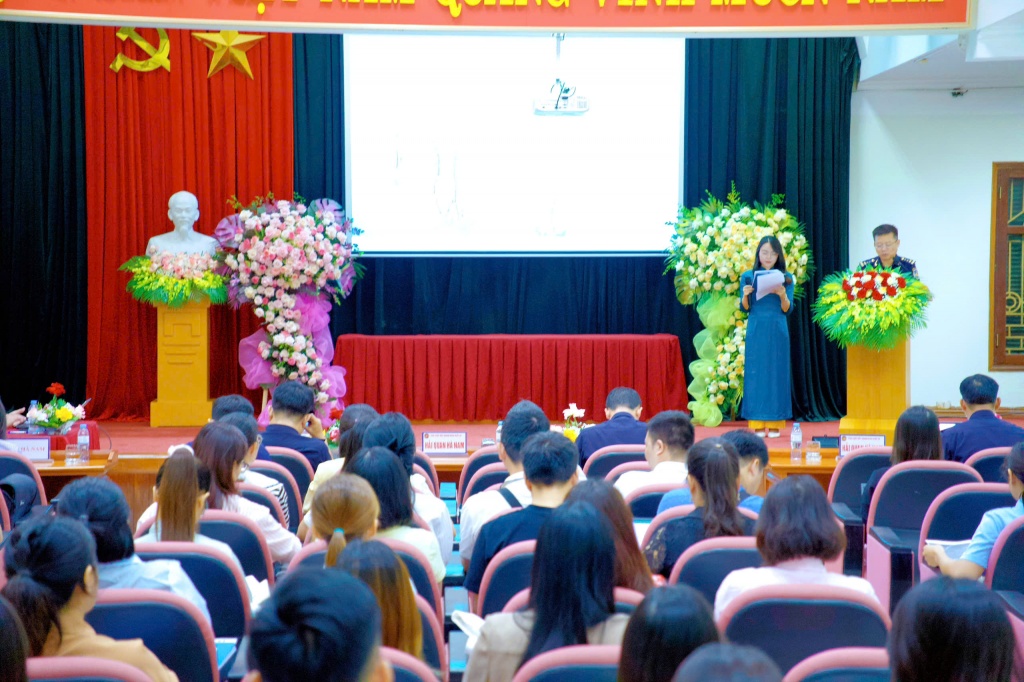 Hải quan Hà Nam phổ biến chính sách mới cho doanh nghiệp xuất nhập khẩu