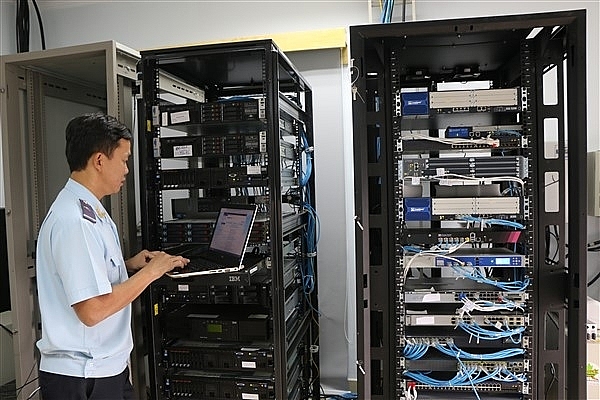 Hải quan Quảng Trị ứng dụng hiệu quả công nghệ thông tin trong hoạt động nghiệp vụ.