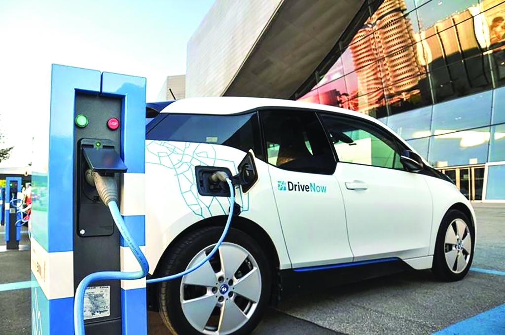 Loại xe ô tô điện chạy pin có ưu điểm vượt trội là không sử dụng nhiên liệu xăng, khí (nhiên liệu hóa thạch)	Ảnh: ST