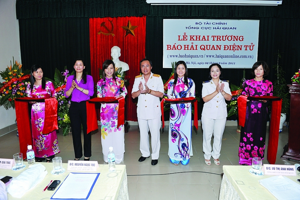 Ngày 6/9/2011, Báo Hải quan điện tử  khai trương, đánh dấu sự phát triển mới của Báo Hải quan.