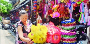 Thị trường đồ chơi Trung thu: Hàng Việt đã bớt lép vế