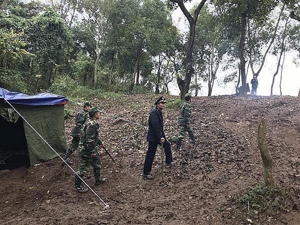 Hải quan Tân Thanh phối hợp lập lán trại chốt chặn tại các đường mòn lối mở. Ảnh: H.Nụ Hải quan Tân Thanh phối hợp lập lán trại chốt chặn tại các đường mòn lối mở. Ảnh: H.Nụ