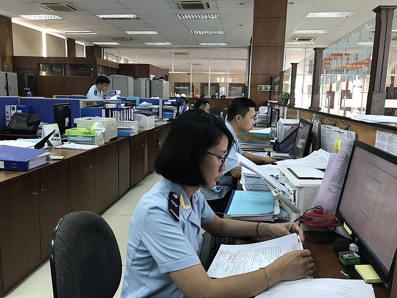 Hoạt động nghiệp vụ tại Hải quan Bà Rịa - Vũng Tàu. Ảnh: Nguyễn Huế