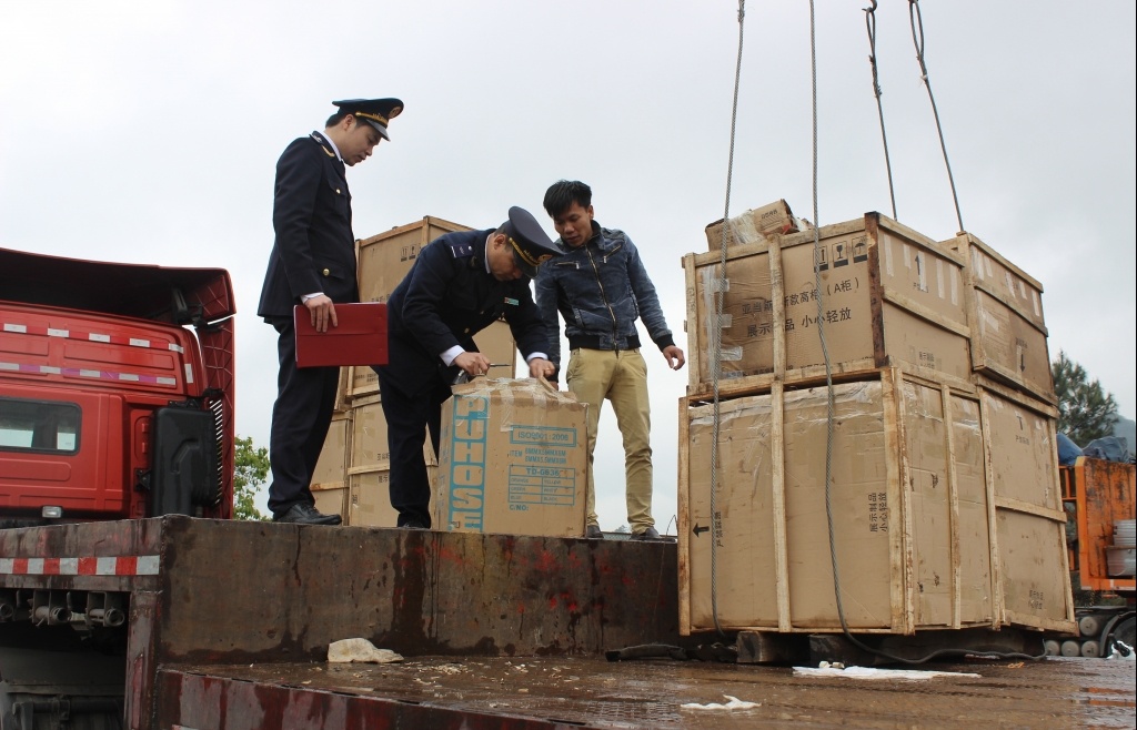 Thủ tục, chính sách thuế đối với hàng nhập sản xuất xuất khẩu bị thiệt hại do thiên tai