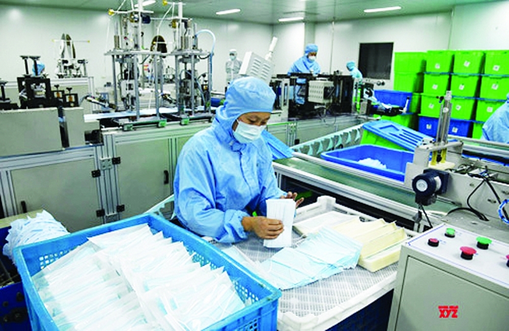 Đại dịch gây khó - Doanh nghiệp “ló khôn” - Bài 4: Hỗ trợ chống dịch, tranh thủ đẩy mạnh sản xuất, kinh doanh dai dich gay kho doanh nghiep lo khon bai 4 ho tro chong dich tranh thu day manh san xuat kinh doanh