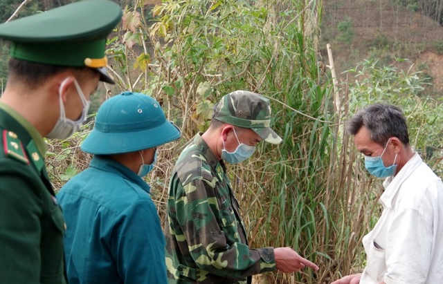 Hình ảnh: Bộ đội 'ăn rừng, ngủ núi' ngăn dịch Covid-19