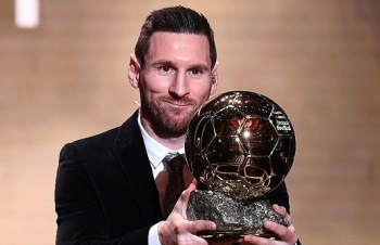 Stam: 'Messi là số một thế giới lúc này'