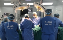 Bệnh viện Tâm Anh mổ khẩn cấp cứu song thai 'tam tai' hiếm gặp trong sản khoa