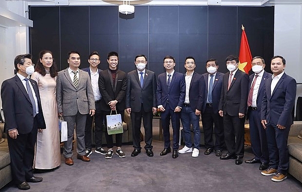 Chủ tịch Quốc hội tiếp các doanh nghiệp trẻ người Việt ở Phần Lan | Người Việt bốn phương | Vietnam+ (VietnamPlus)