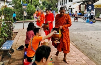 Đến Luang Prabang tìm bình yên
