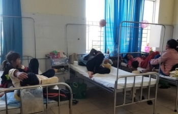 Lâm Đồng: Sau bữa ăn từ thiện, gần 100 trẻ nhập viện cấp cứu