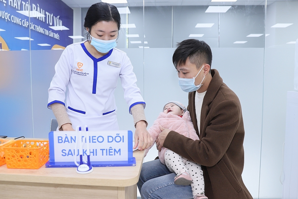 VNVC Hưng Yên khai trương: Người dân được tiêm chủng nhiều vắc xin bình ổn giá trong mùa dịch