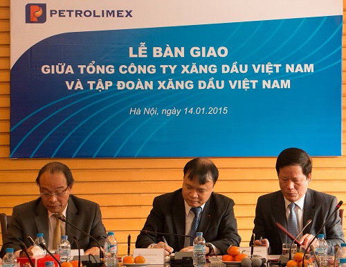 Bàn giao vốn từ Tổng công ty Xăng dầu Việt Nam sang Petrolimex