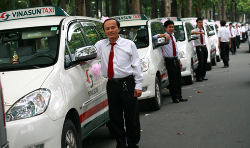 Taxi Vinasun tiếp tục giảm giá cước