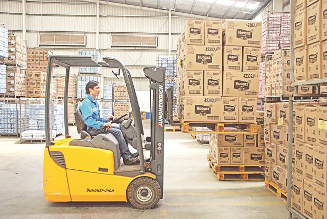 Kiện toàn để cải thiện dịch vụ logistics