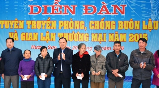 hai quan ha tinh phoi hop tuyen truyen phong chong buon lau gian lan thuong mai