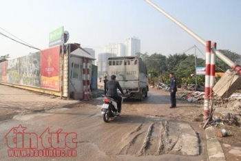 thanh tra giao thong tay ho phan hoi ve tinh trang bui ban tren duong vo chi cong