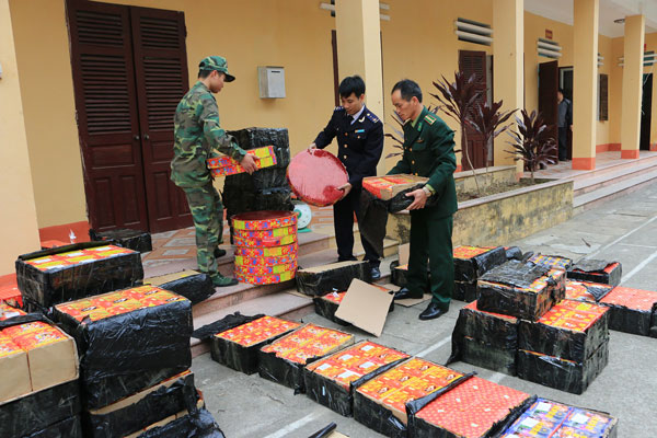 Căng thẳng chống pháo lậu