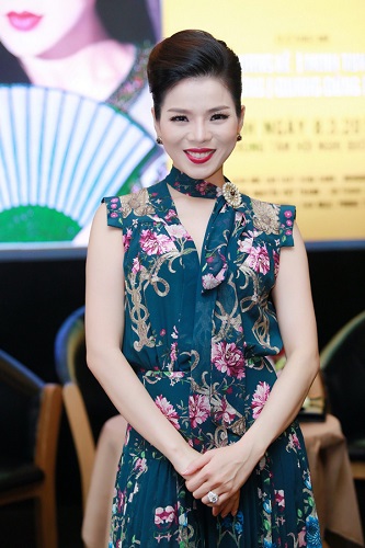 le quyen lam show ton vinh nhung nguoi me