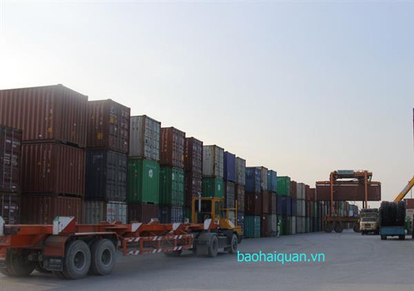 Khai báo trong trường hợp nhiều tờ khai XK, NK chung container