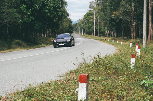 maserati quattrosprte sedan the thao cho nguoi me toc do