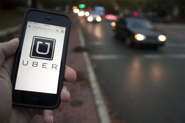 Vẫn lúng túng trong việc cưỡng chế thuế với Uber