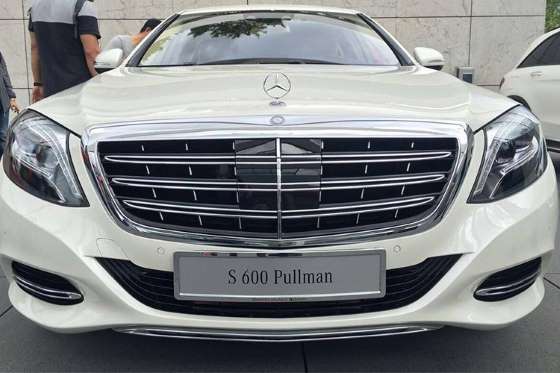 Maybach S600 Pullman nhập khẩu qua cảng VICT là xe ngoại giao