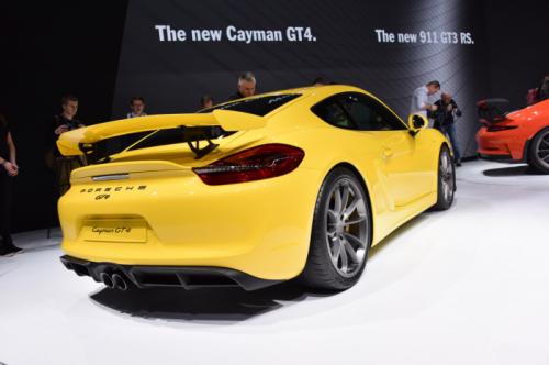 porsche trinh lang mau xe cayman gt4 tai geneva