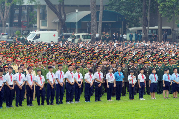 hinh anh le tang nguyen thu tuong phan van khai